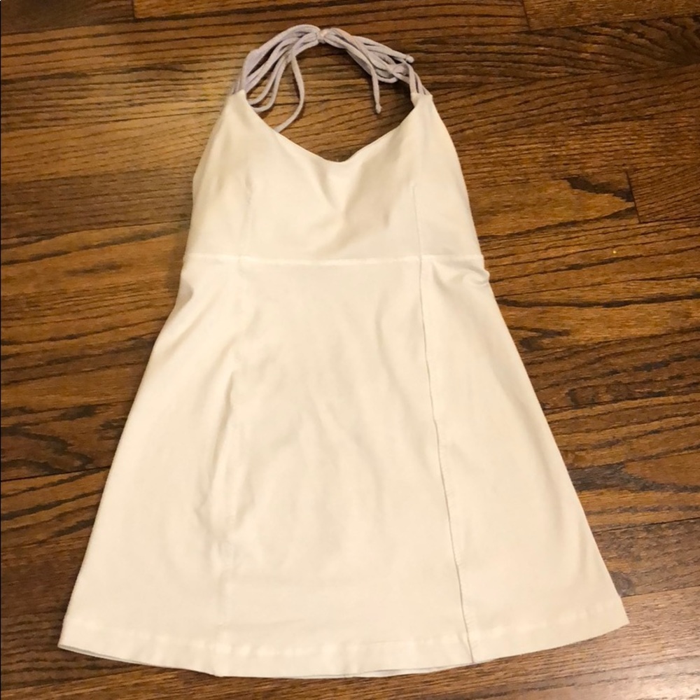 Lululemon white Alight workout top with pads